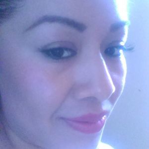 Meet your Posher, Yaneth